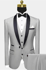 Gentle Silver Grey Groomsmen¡¯s Wedding Suit with Black Satin Shawl Lapel