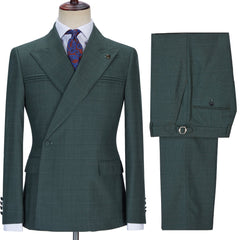 Glamorous Dark Green Peaked Lapel Wedding Suit with Ruffles