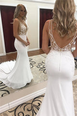 Glamorous Sleeveless V-Neck Mermaid Wedding Dress with Lace Appliques
