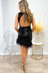 Glitter Black Square Neck Bodycon Homecoming Dress with Feather Hem