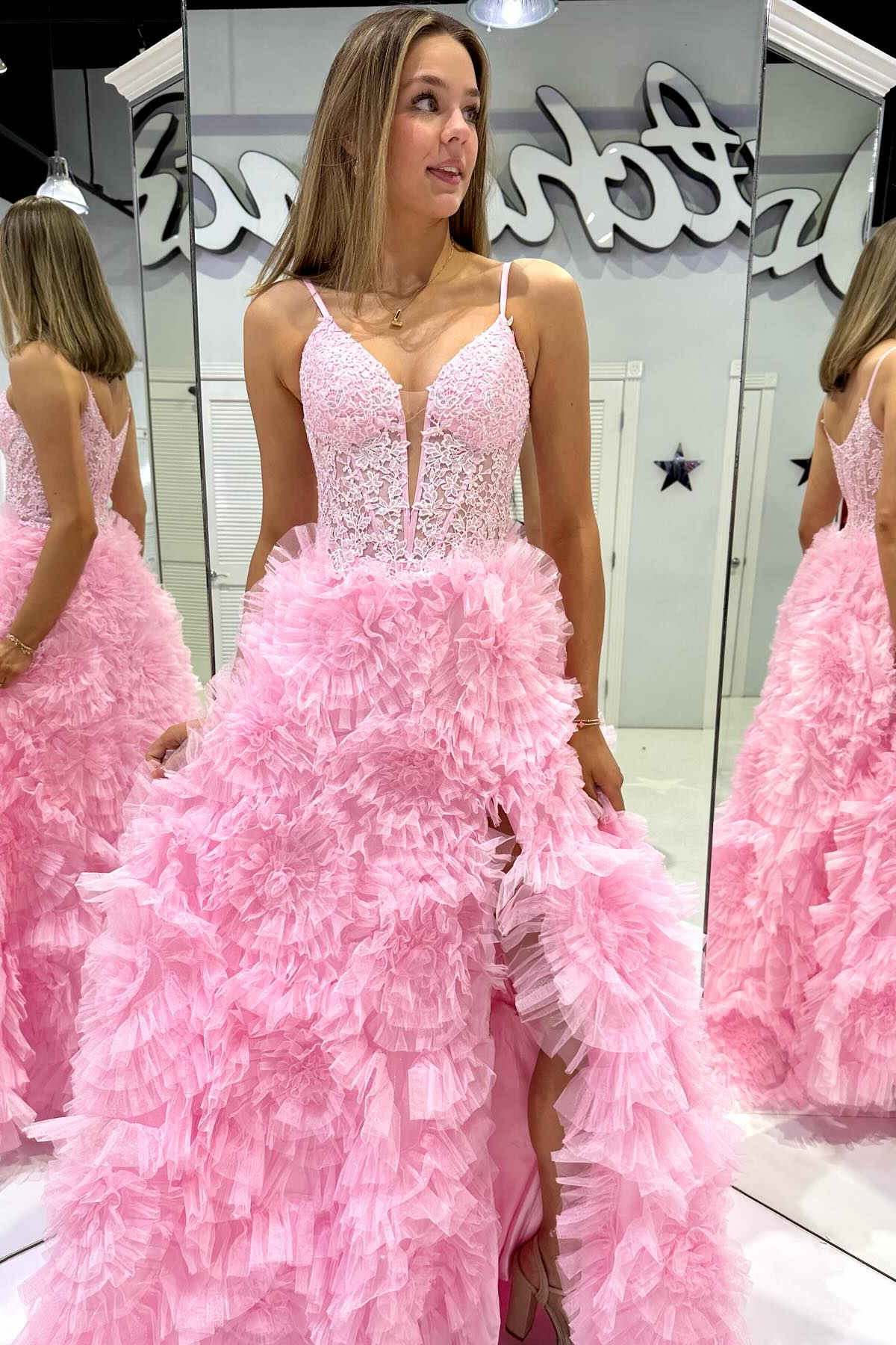 Gorgeous Black Straps Ruffled Long Prom Dress with Appliques