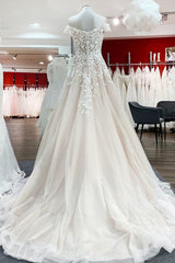 Gorgeous Off-the-shoulder A-line Wedding Dress With Lace Tulle Ruffles