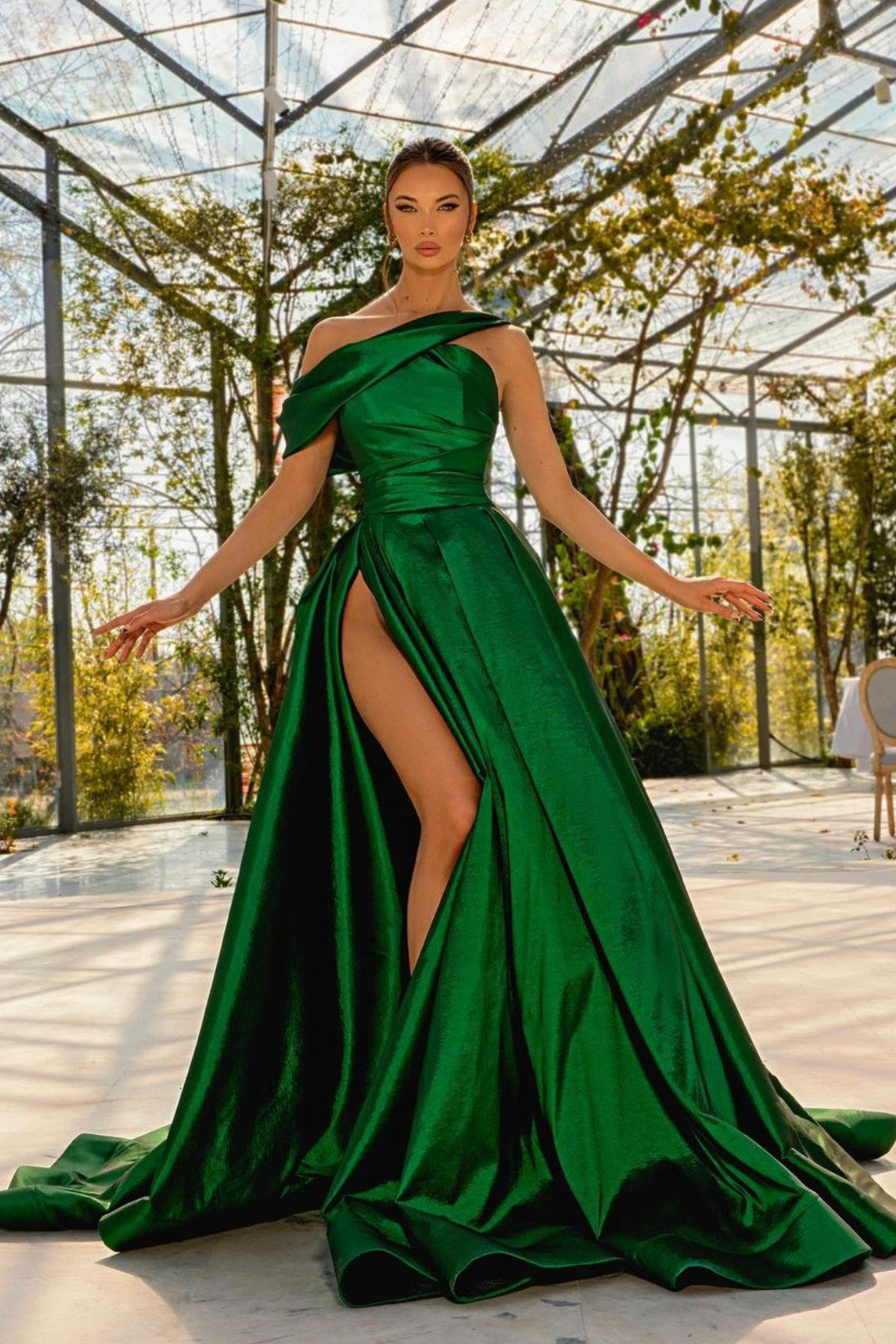 Elegant One Shoulder Green Satin Prom Dress with High Split