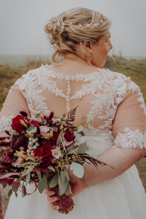 Babyonlines Half Sleeves Sweetheart Plus Size Wedding Dresses with Lace Applique