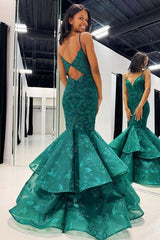 Hunter Green V-Neck Lace Applique Layered Mermaid Dress