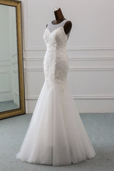Jewel Neck Backless Long Mermaid Wedding Dress with Tulle Lace