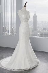Jewel Neck Sleeveless Long Mermaid Wedding Dress with Tulle Lace Appliques