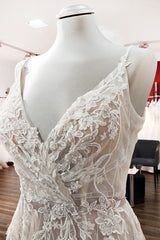 Long A-line Wedding Dress Backless Lace With Tulle V-neck