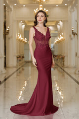 Long Mermaid V-Neck Sleeveless Lace Appliques Wedding Dresses