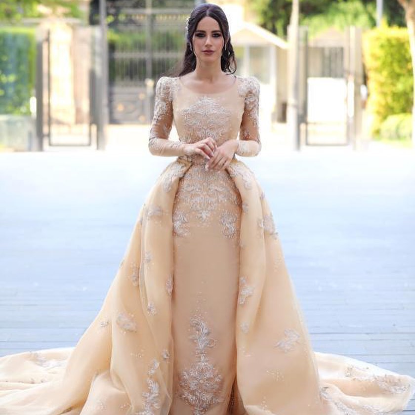 Long Sleeve Bateau Detachable Tulle Wedding Dress