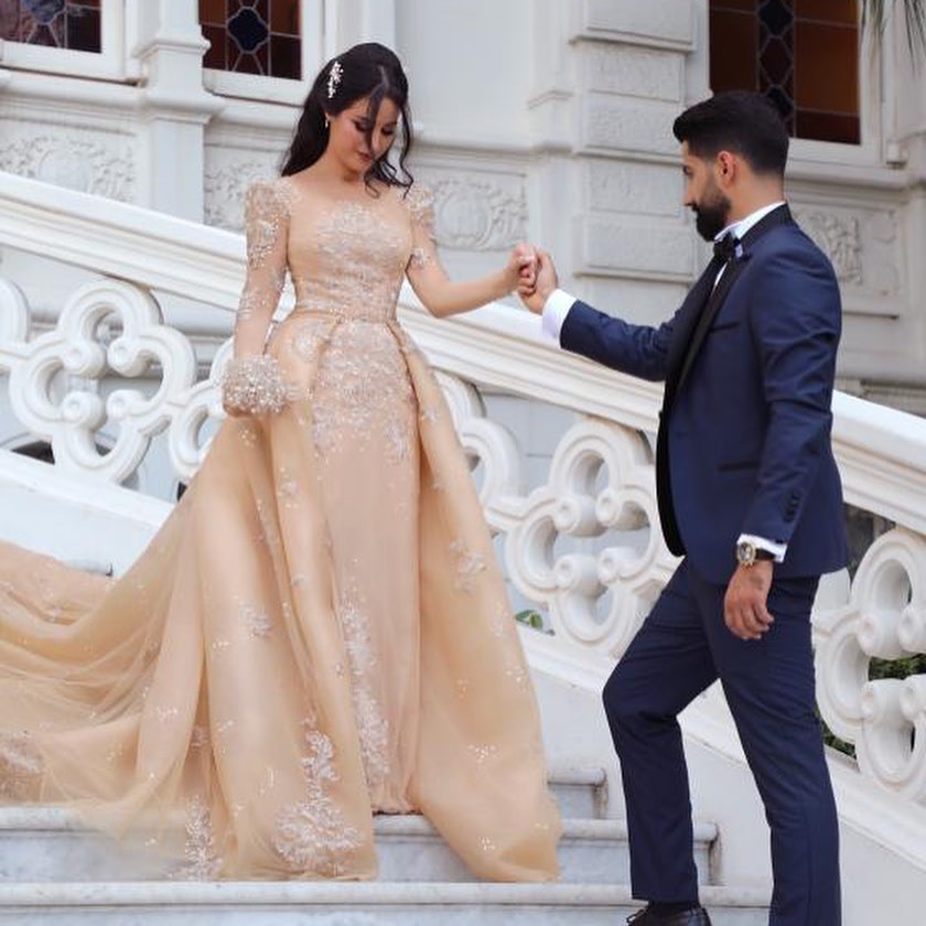 Long Sleeve Bateau Detachable Tulle Wedding Dress