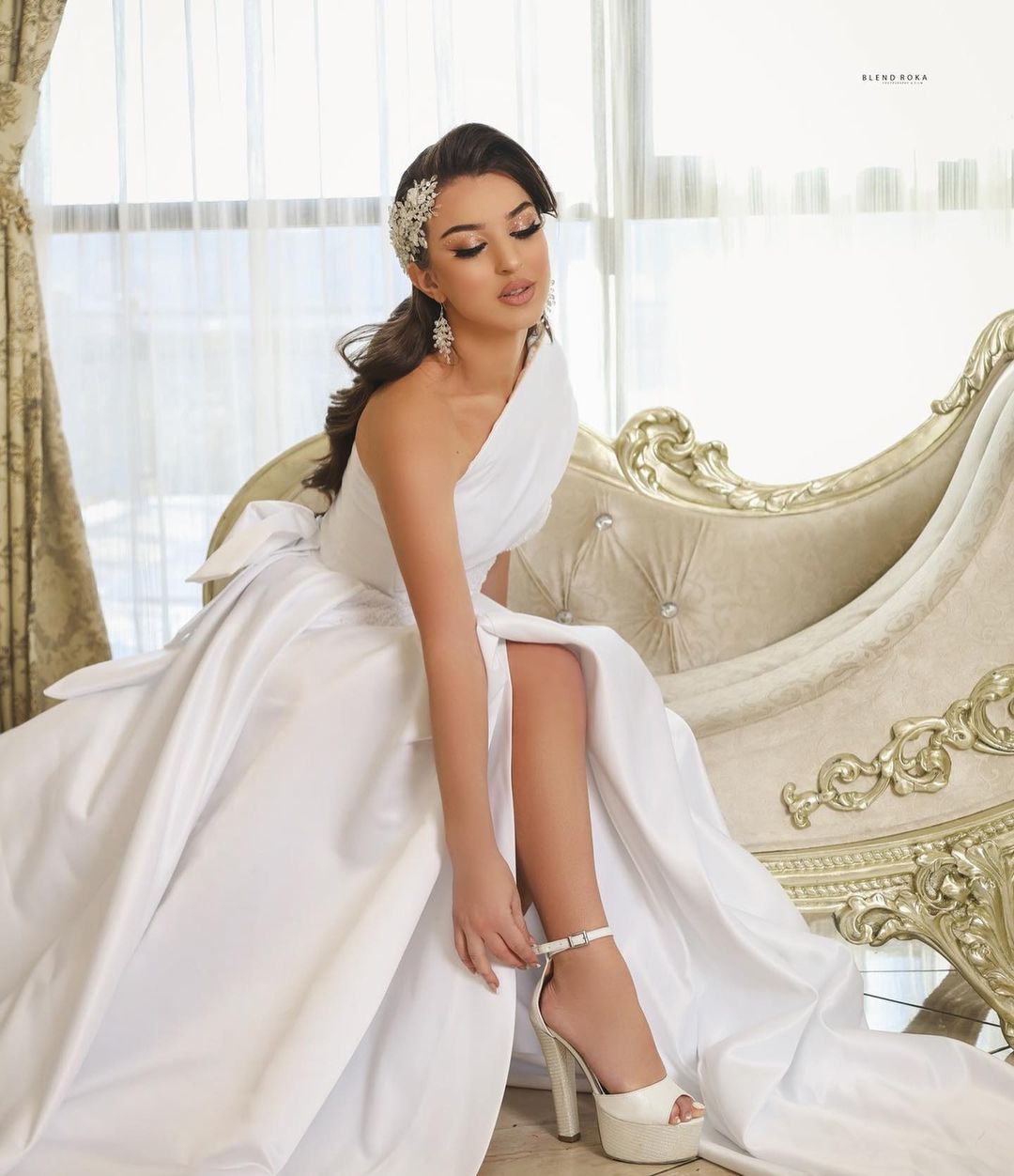 Long Sleeveless A-Line One-Shoulder Satin Wedding Dress with Slit