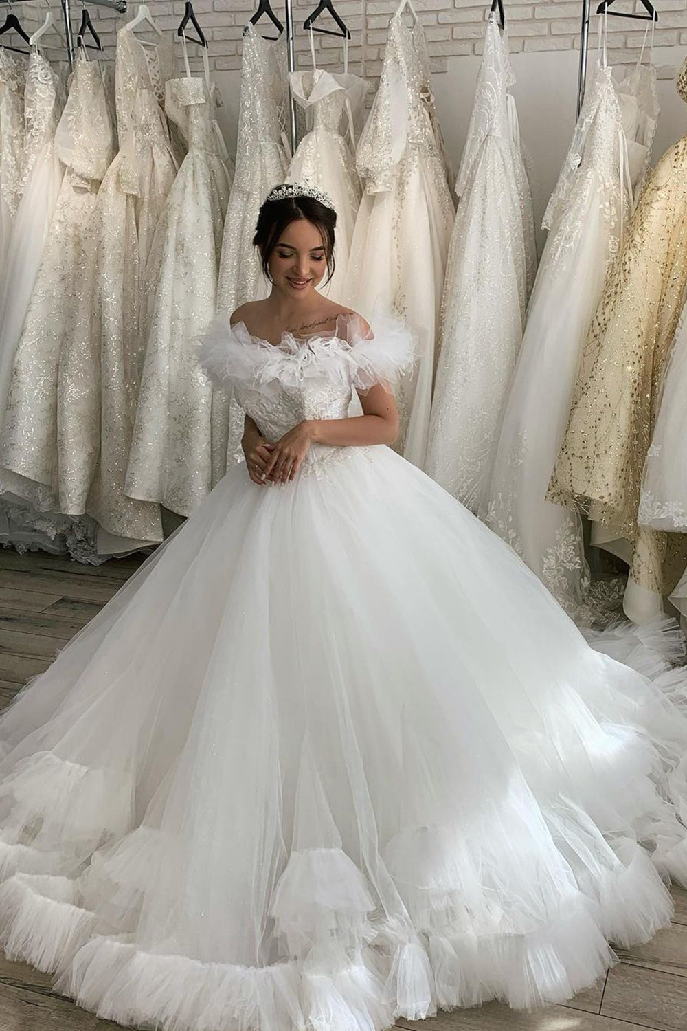 Long Two Piece Wedding Dress With Lace Layers Tulle Short Sleeves