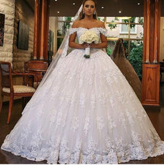 Luxury Long Off-the-Shoulder Ball Gown Wedding Dress with Lace and Train