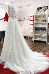 Modest Long A-Line V-Neck Tulle Ruffle Backless Wedding Dress with Lace