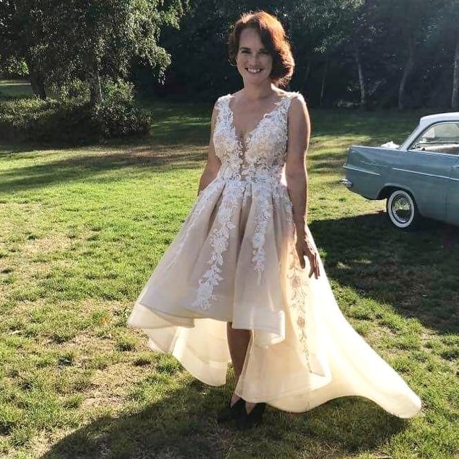 Off the Shoulder Ball Gown Wedding Dress Long Sleeves With Appliques Lace