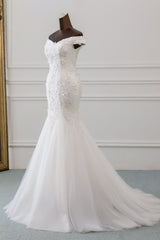 Off-the-Shoulder Mermaid Long Wedding Dress with Tulle Lace