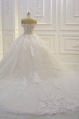 Off-the-Shoulder Sweetheart Ball Gown Wedding Dress with Sequin Lace Appliques