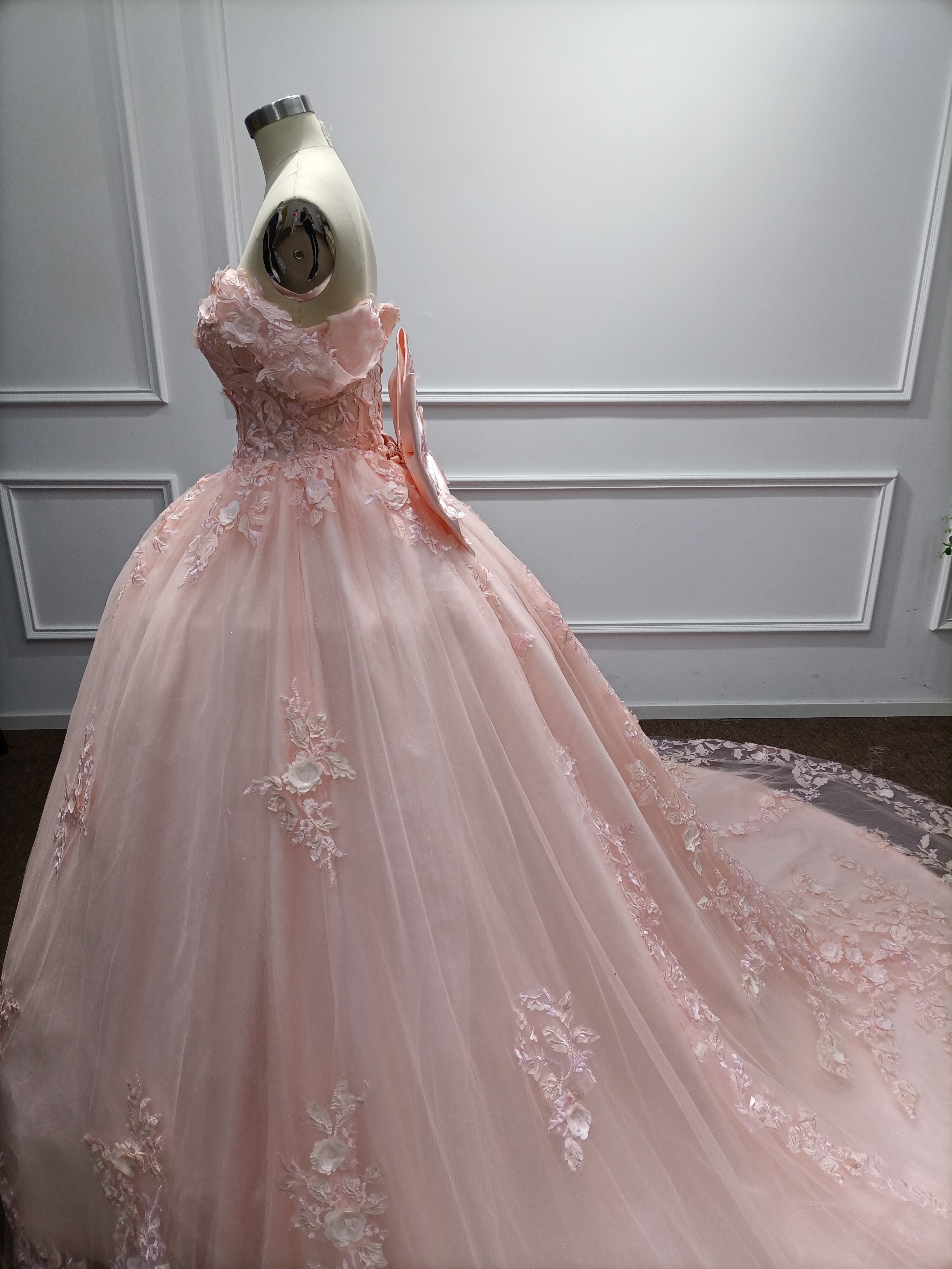 Pink Long Ball Gown Off the Shoulder Tulle Applique Lace Prom Dresses with Bow