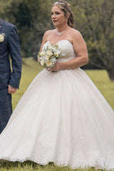 Babyonlines Plus Size Strapless Ball Gown Wedding Dresses with Lace Applique