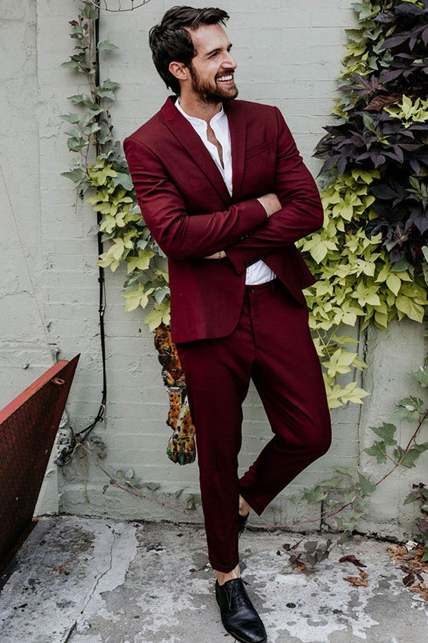 Simple Burgundy Reception Suit with Peaked Lapel for Groom