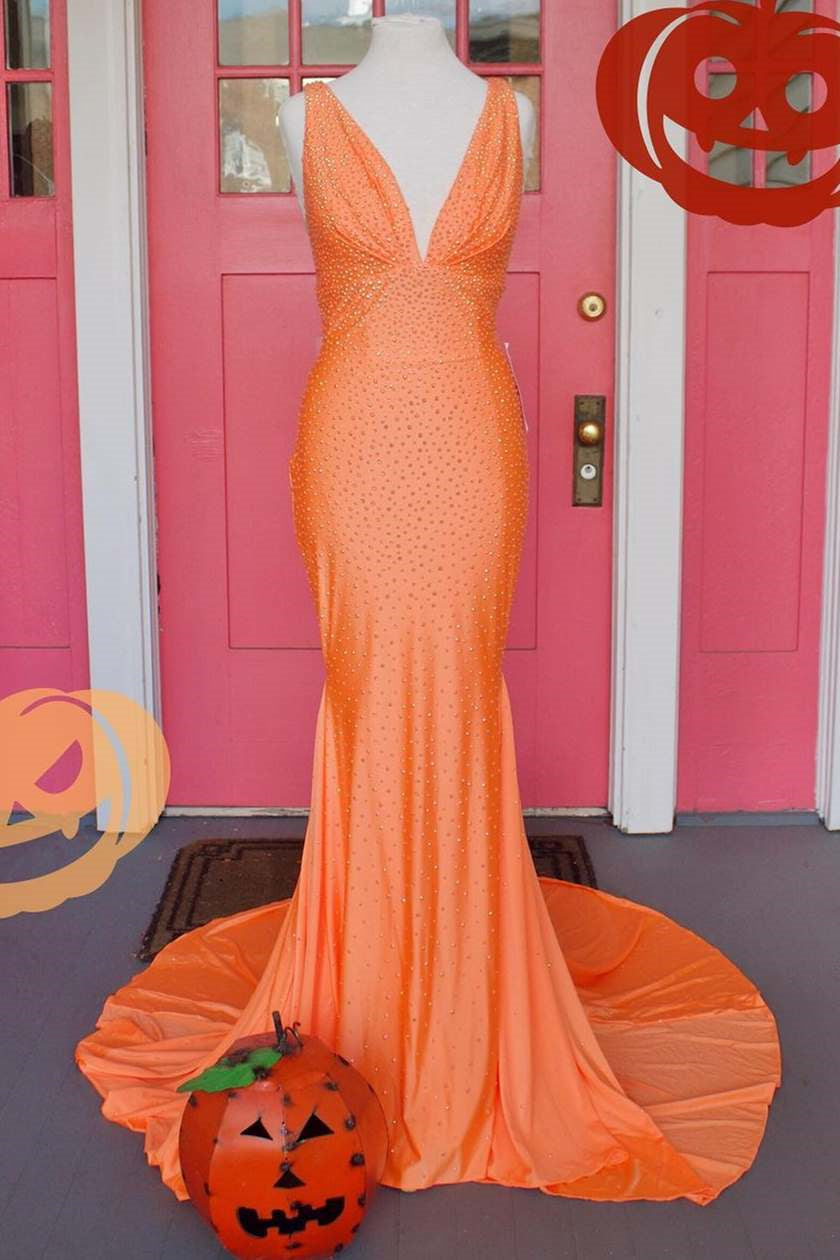 Simple V-Neck Backless Mermaid Long Prom Dress with Appliques