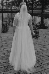 Babyonlines Simple Half Sleeves Plus Size A-line Lace Wedding Dresses