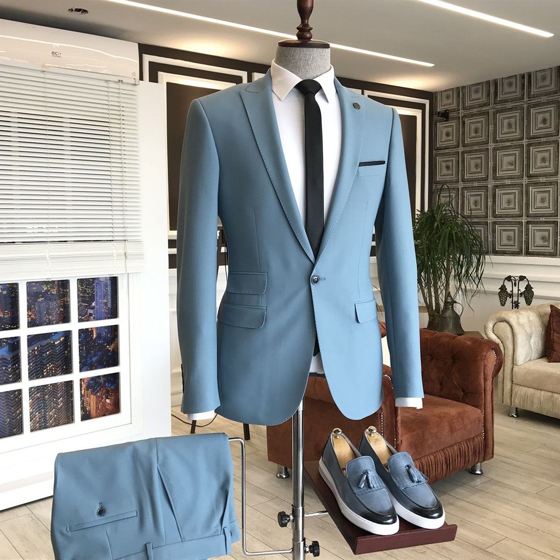 Sky Blue Wedding Suit with Peaked Lapel and Three Flaps