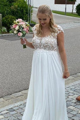 Sleeveless A-line Chiffon Wedding Dress With Appliques Lace Straps