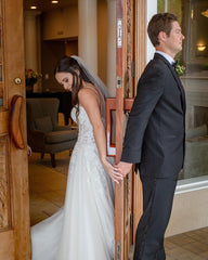 Sleeveless Bateau Backless A-line Church Train Wedding Dress With Appliques Lace