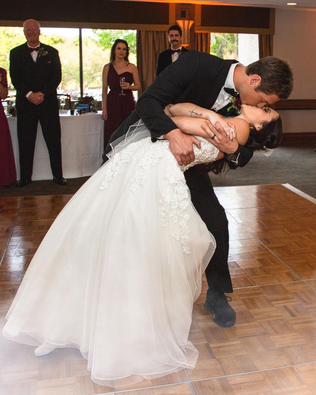 Sleeveless Bateau Backless A-line Church Train Wedding Dress With Appliques Lace