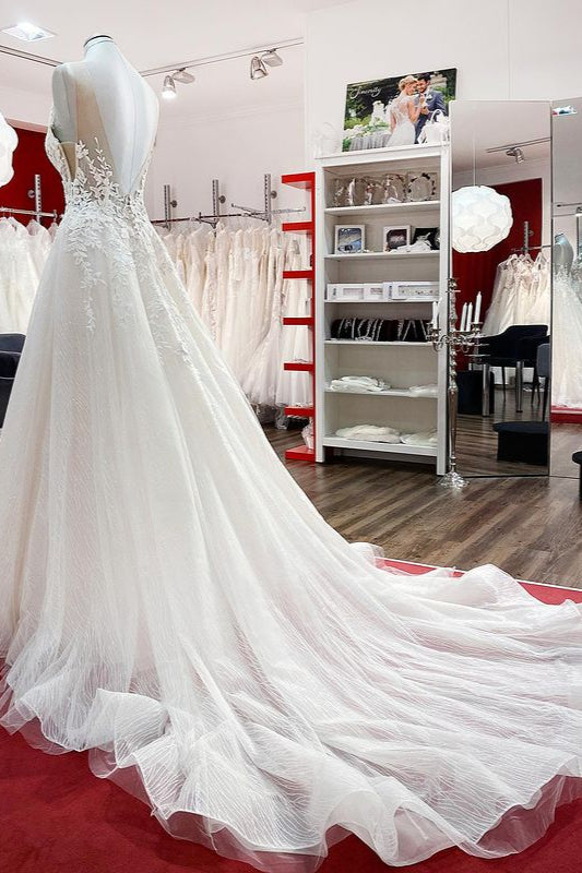 Sleeveless Jewel Neck Long A-Line Tulle Wedding Dress with Ruffles and Lace Appliques