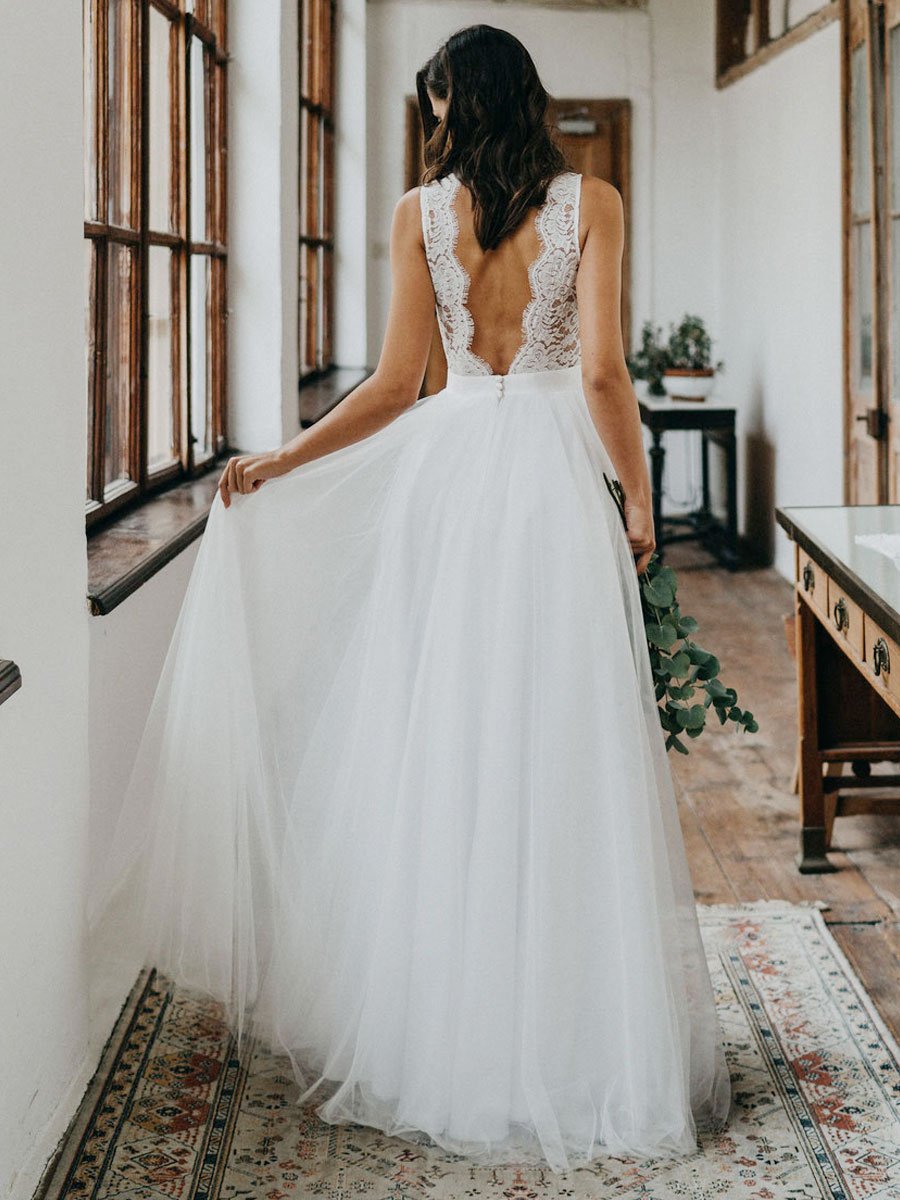 Sleeveless Lace Boho Wedding Dress