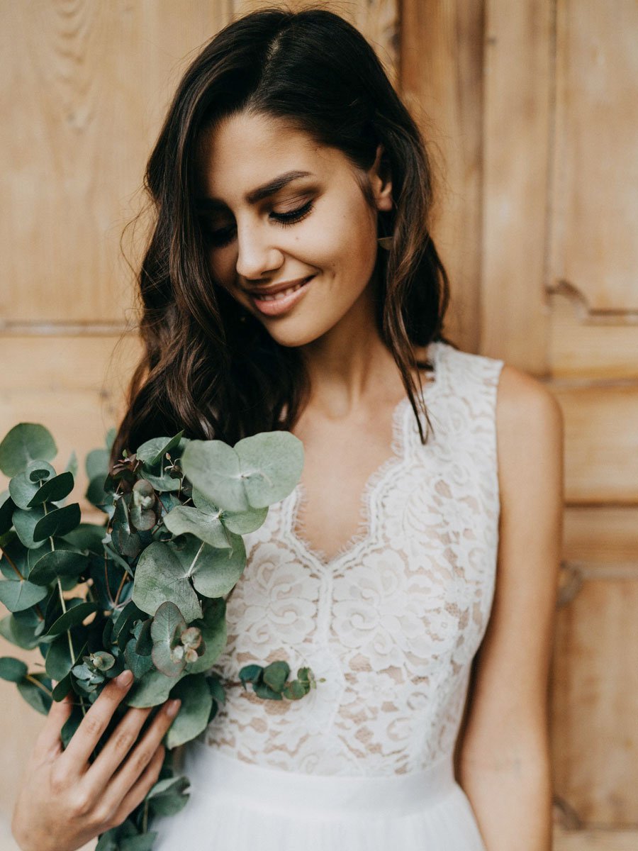 Sleeveless Lace Boho Wedding Dress