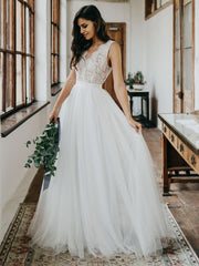 Sleeveless Lace Boho Wedding Dress