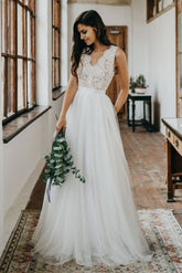 Sleeveless Lace Boho Wedding Dress