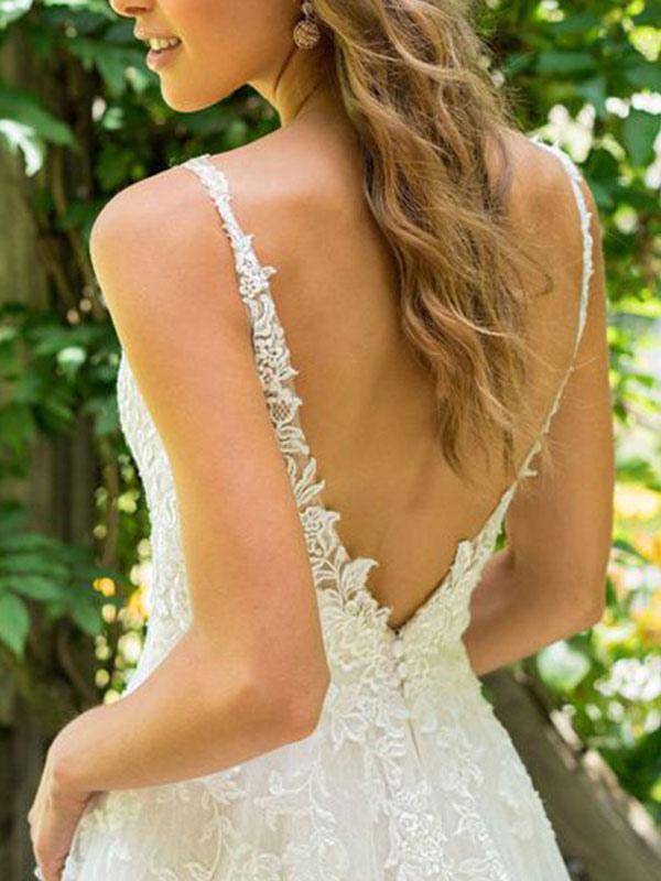 Sleeveless Tulle Lace Beach Wedding Dress