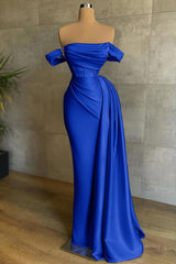 Stunning Off the Shoulder Strapless Mermaid Long Prom Dress with Pleats