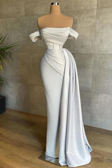 Stunning Off the Shoulder Strapless Mermaid Long Prom Dress with Pleats
