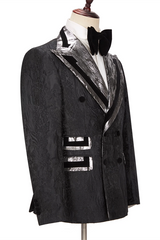 Stylish Black Double-Breasted Wedding Suit with Peaked Lapel for Groom