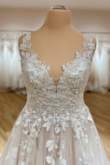 Sweetheart A-Line Wedding Dress with Tulle Ruffles and Lace Appliques