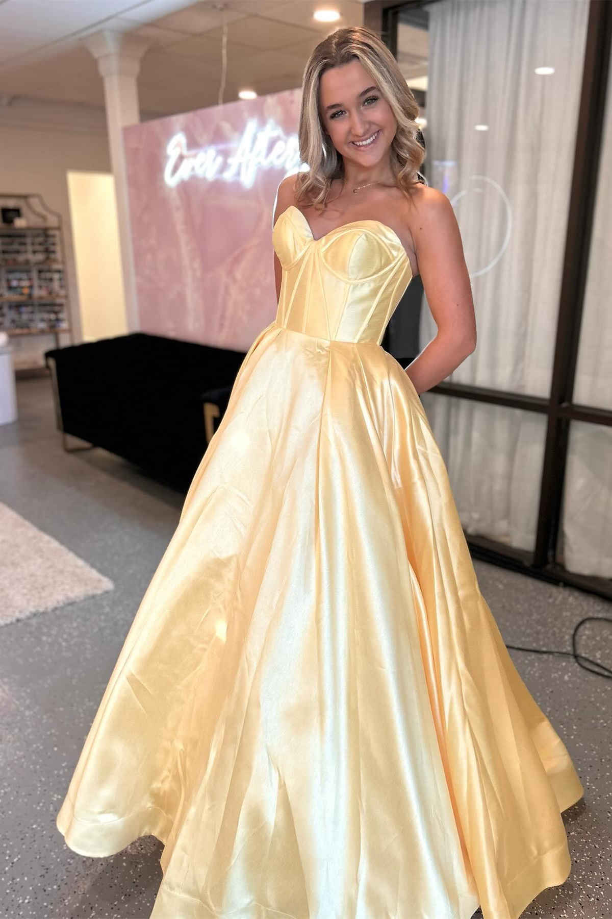 Sweetheart Barbie Pink Corset A-Line Prom Dress with Pockets