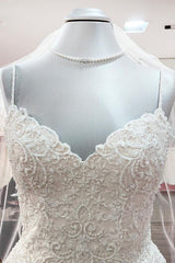 Sweetheart Long A-Line Spaghetti Strap Wedding Dress with Tulle Lace