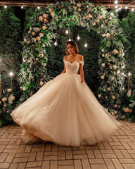 Tulle Off-the-Shoulder A-Line Long Wedding Dress with Chapel Train