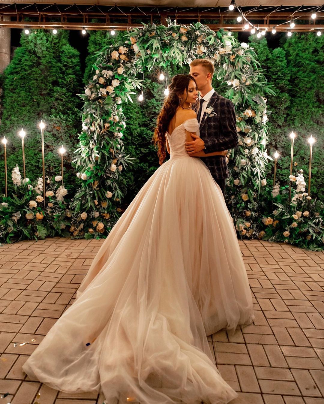 Tulle Off-the-Shoulder A-Line Long Wedding Dress with Chapel Train