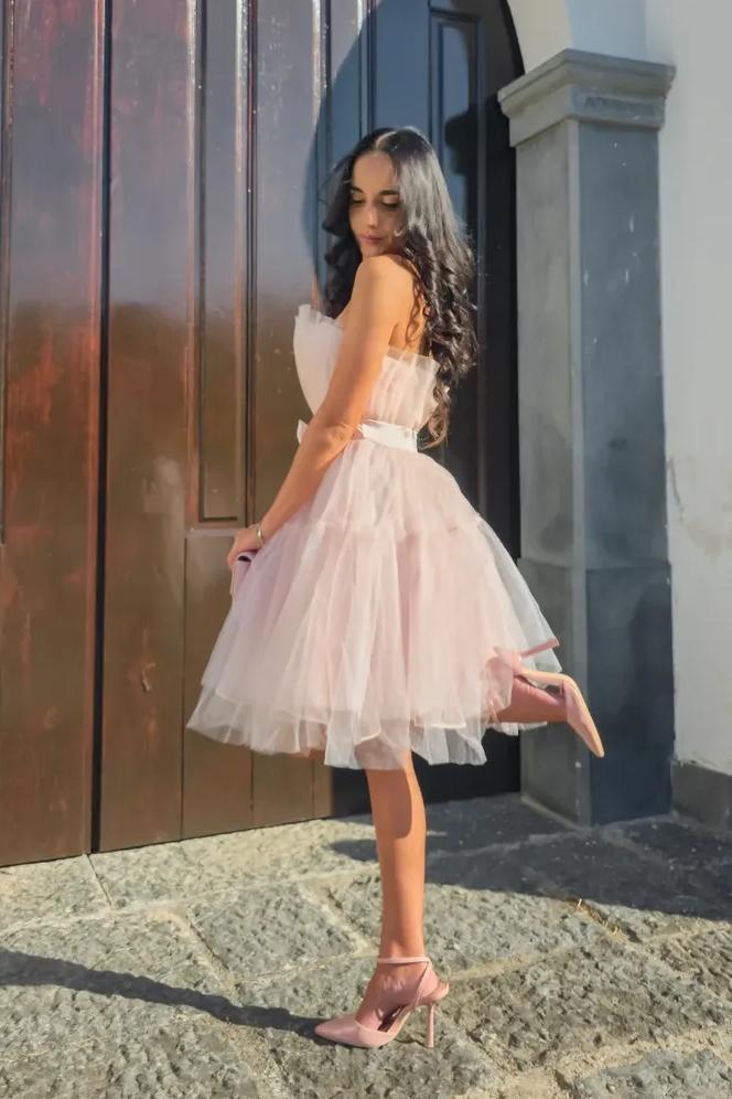 Tulle Strapless A-Line Short Prom Dress with Belt