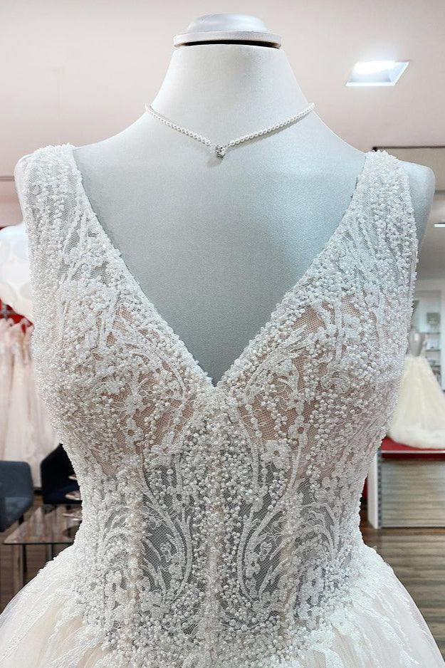 Unique V-Neck Princess Ivory Wedding Dress with Ruffles and Tulle Lace