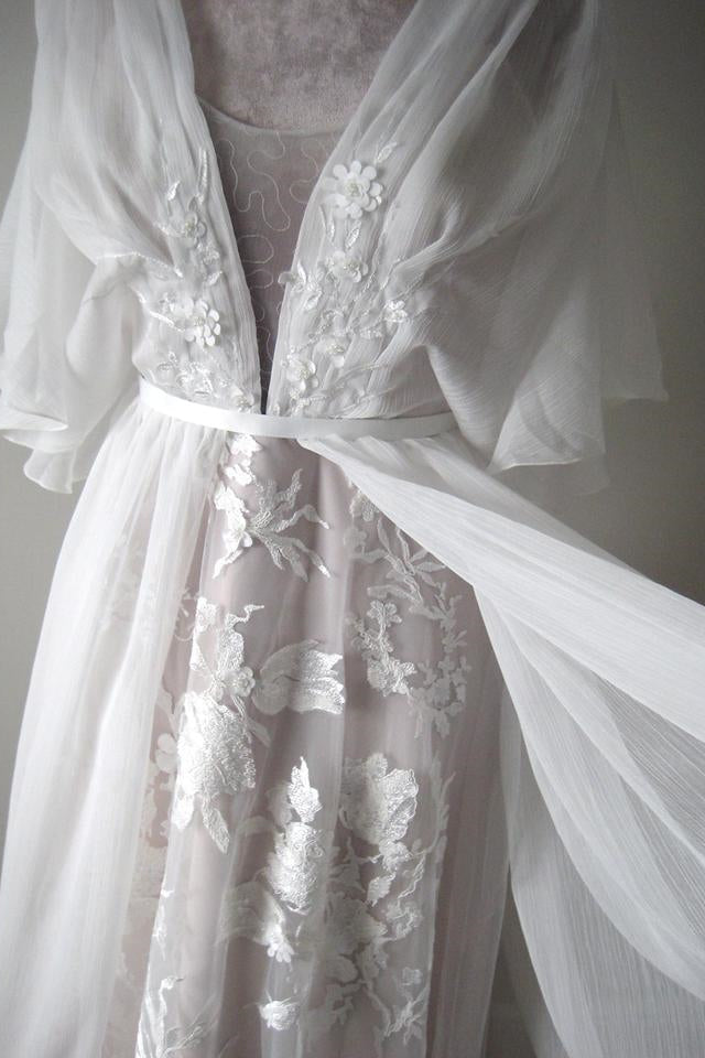 V-Neck A-Line Chiffon Lace Boho Wedding Dress with Belt