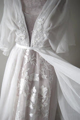 V-Neck A-Line Chiffon Lace Boho Wedding Dress with Belt