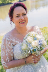 Babyonlines V-neck Plus Size Tulle A-line Wedding Dresses with Lace Applique